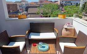 A Casuzza Al Centro,Con Terrazzino Privato